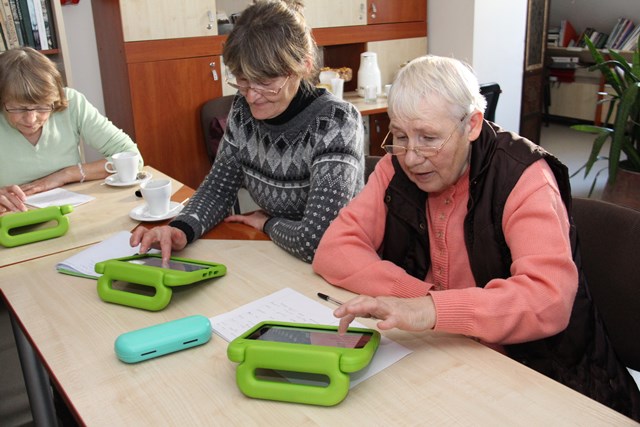 Šilutiškiai bibliotekininkai mokėsi naudotis įsigytais „iPad" planšetiniais kompiuteriais