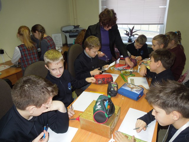 Netradicinė dailės pamoka bibliotekoje